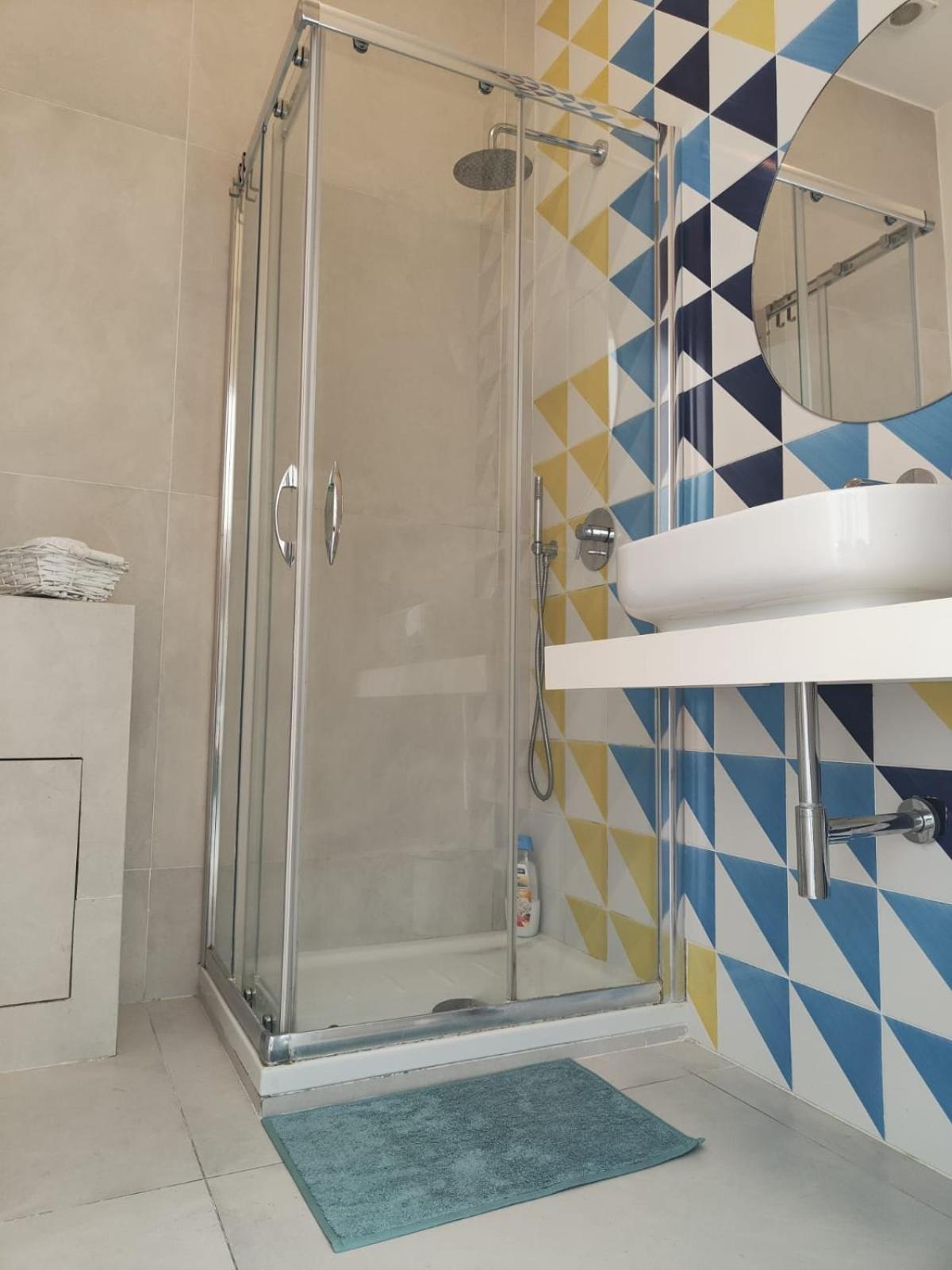 Bed and Breakfast Oasi Al Centro Con Parcheggio Salerno Zewnętrze zdjęcie