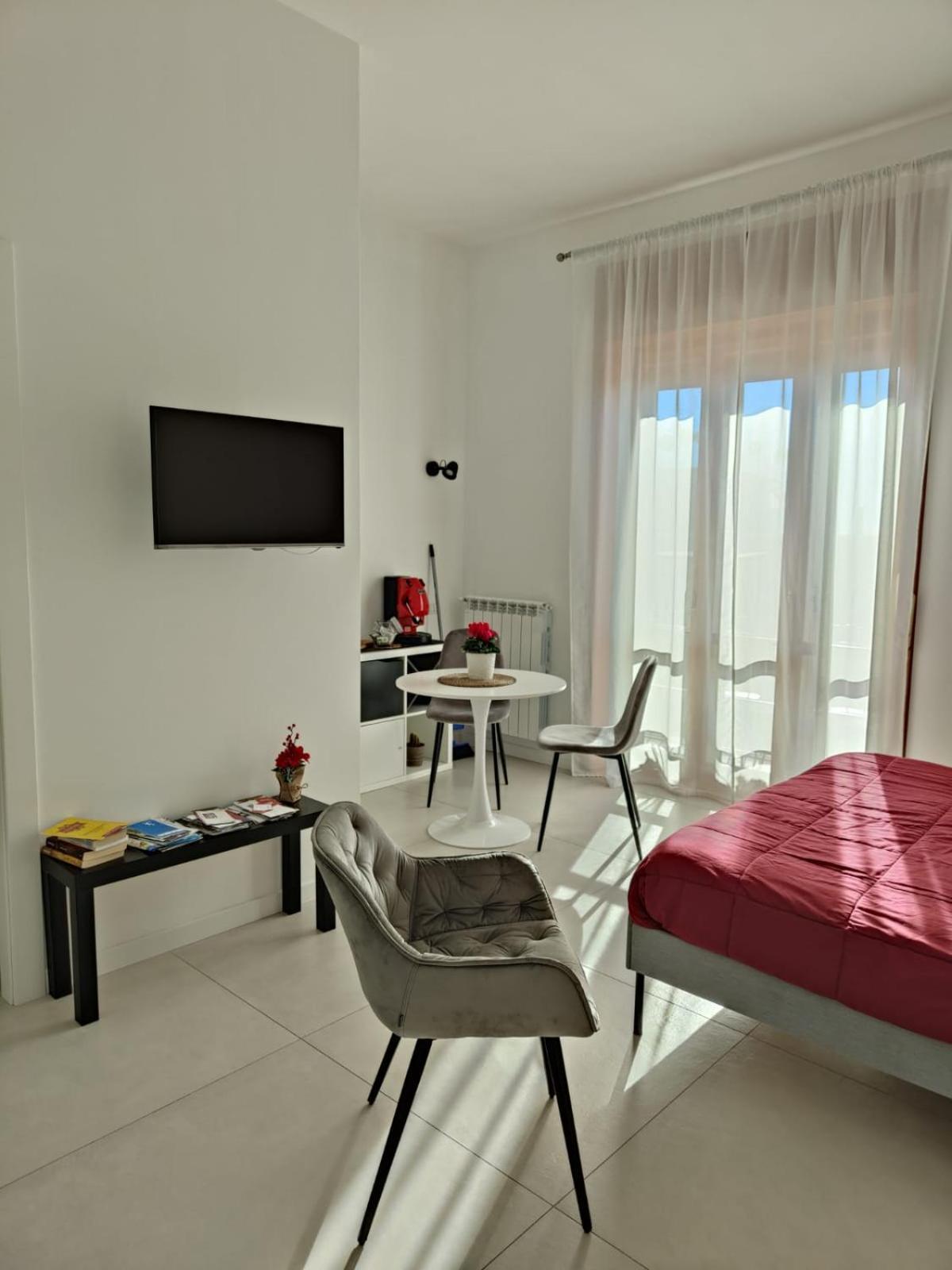 Bed and Breakfast Oasi Al Centro Con Parcheggio Salerno Zewnętrze zdjęcie